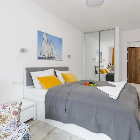 Elegant Na Wydmach With Balcony And Parking By Renters * Miedzywodzie